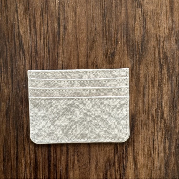 Francesca’s collection card holder size 3.5” by 5” - Picture 2 of 4